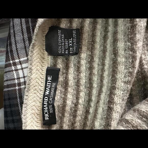 Richard Waithe striped cashmere V-neck sweater Size XXL - Picture 5 of 5